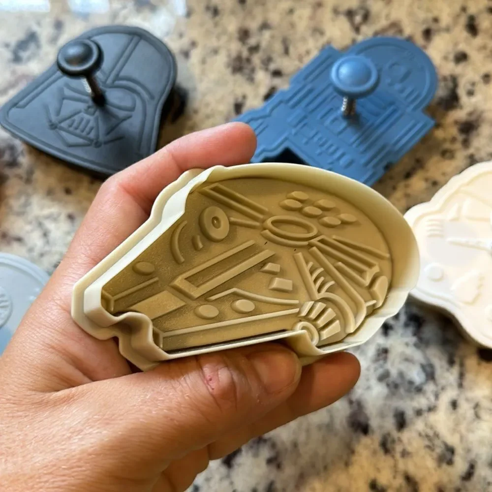 Williams Sonoma Star Wars Cookie Cut Outs